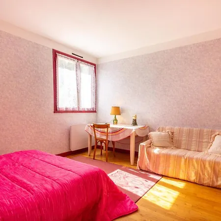 Holiday home Bienvenue Au Pigeon Bleu, Nature Et Decouvertes